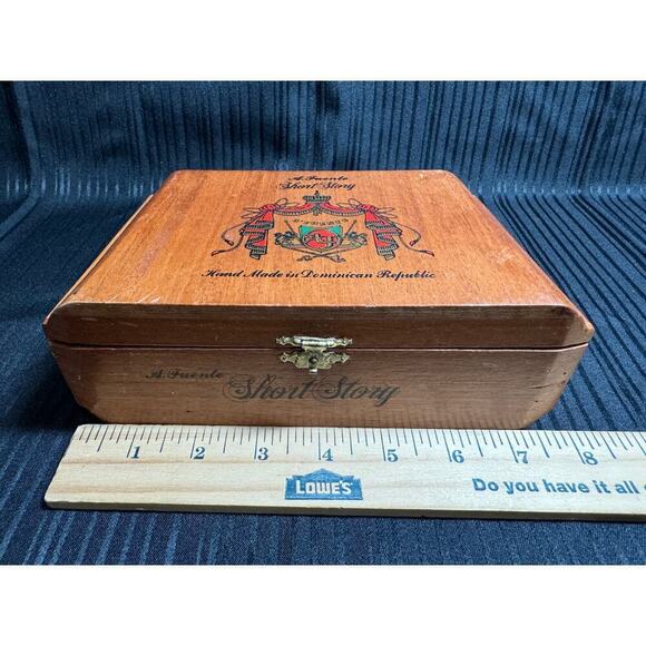 Arturo Fuente Short Story Wood Cigar Box Only Hand Made In Dominican Republic - Picture 9 of 10